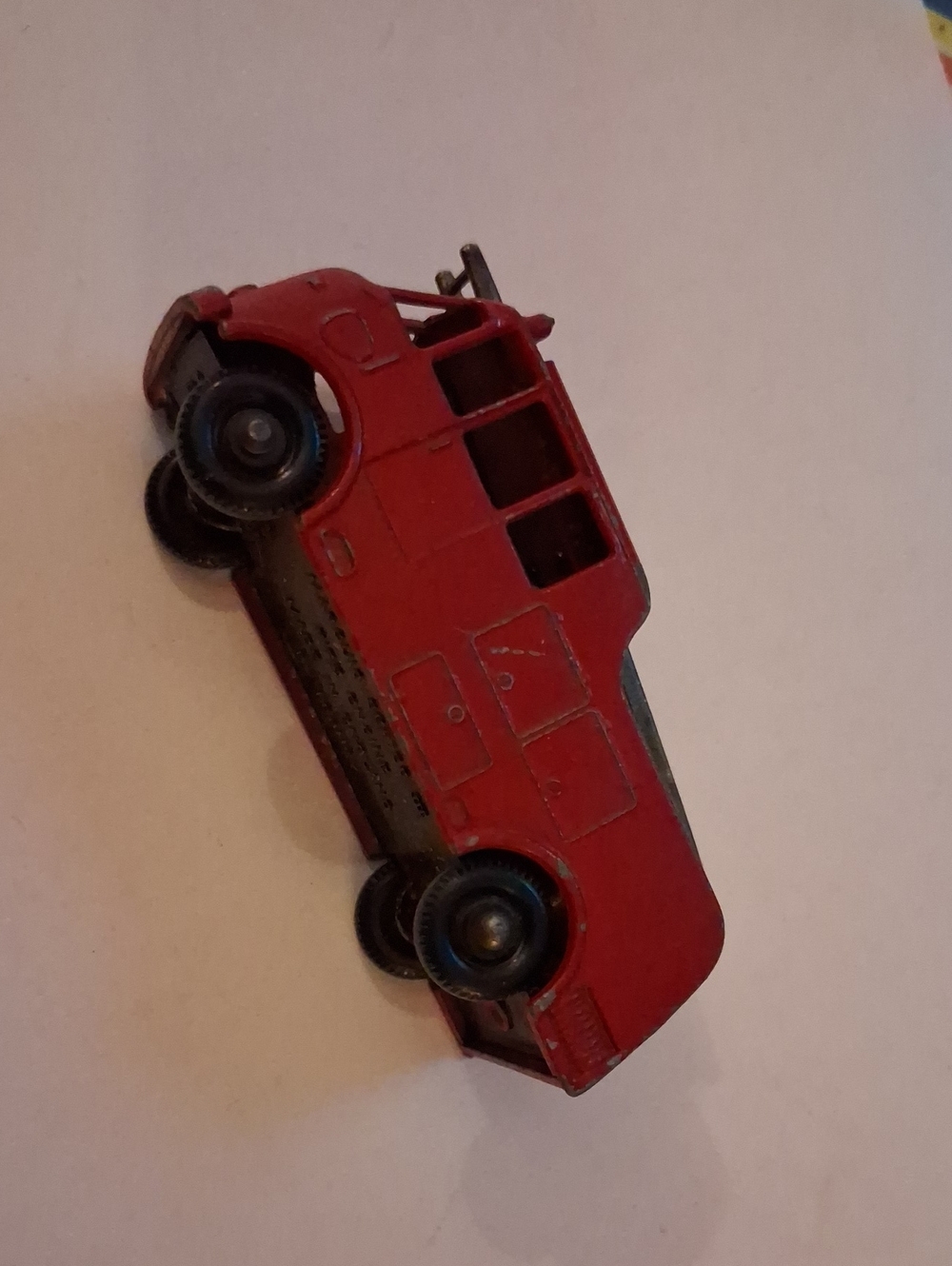 Vintage Lesney Fireteuck  No 9